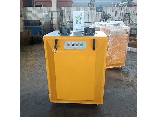 Welding fume extractor